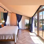 Luff Boutique - Adult Only 3*