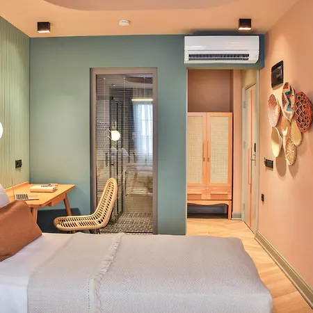 Luff Boutique - Adult Only 3*