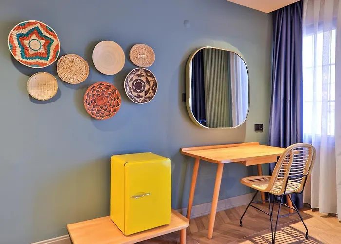 מלון Luff Boutique - Adult Only 3*